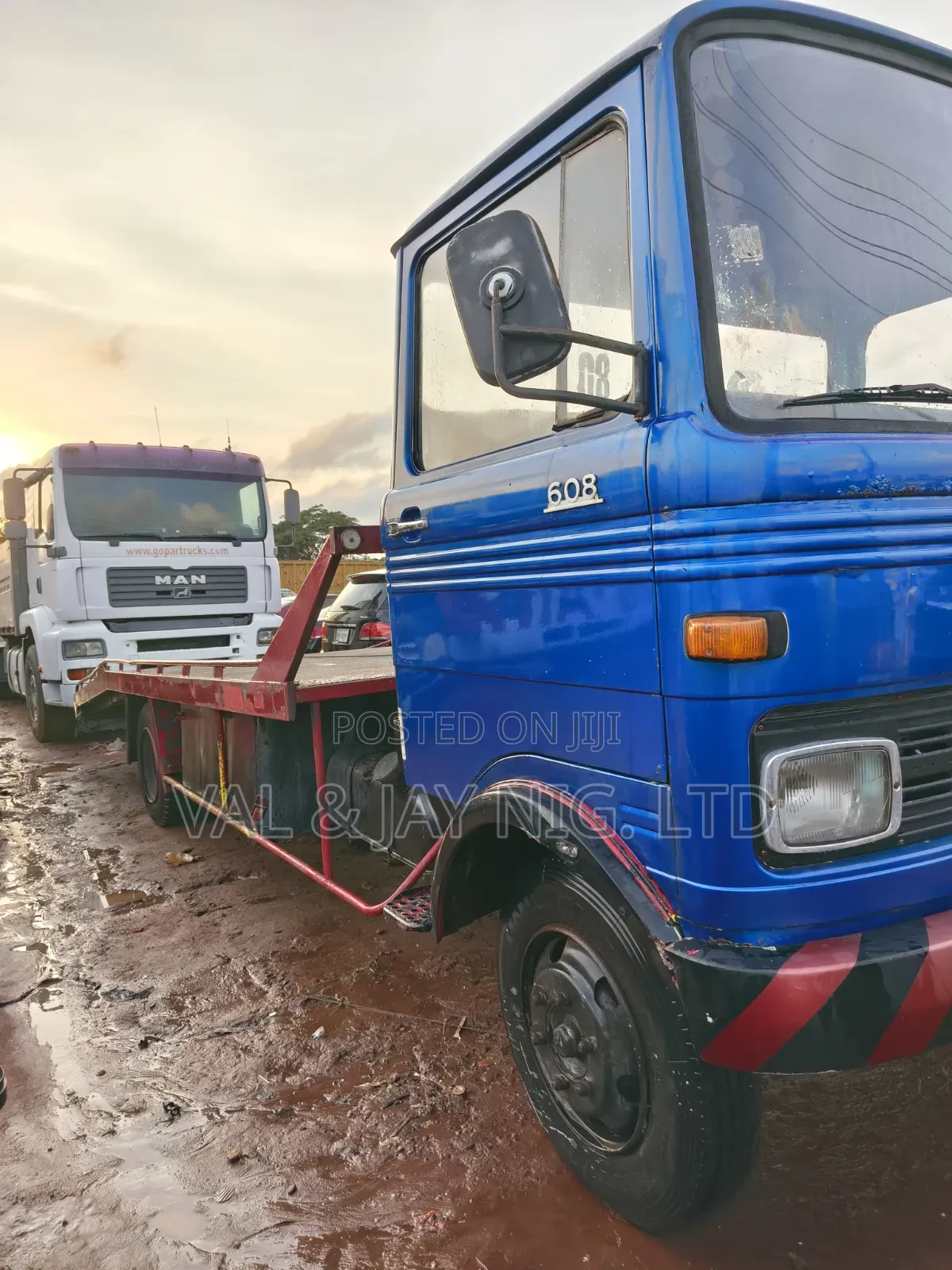 MERCEDES BENZ 608 Delivery Truck - New Arrival - Foreign Use