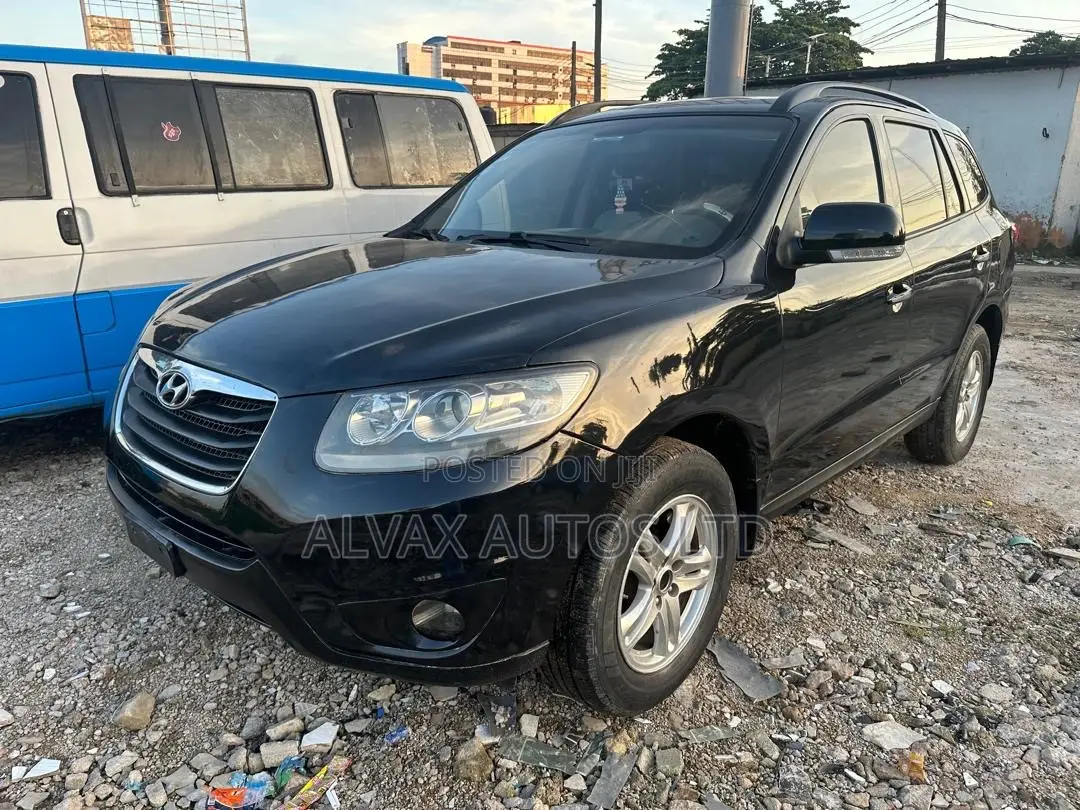 Hyundai Santa Fe 2010 Black