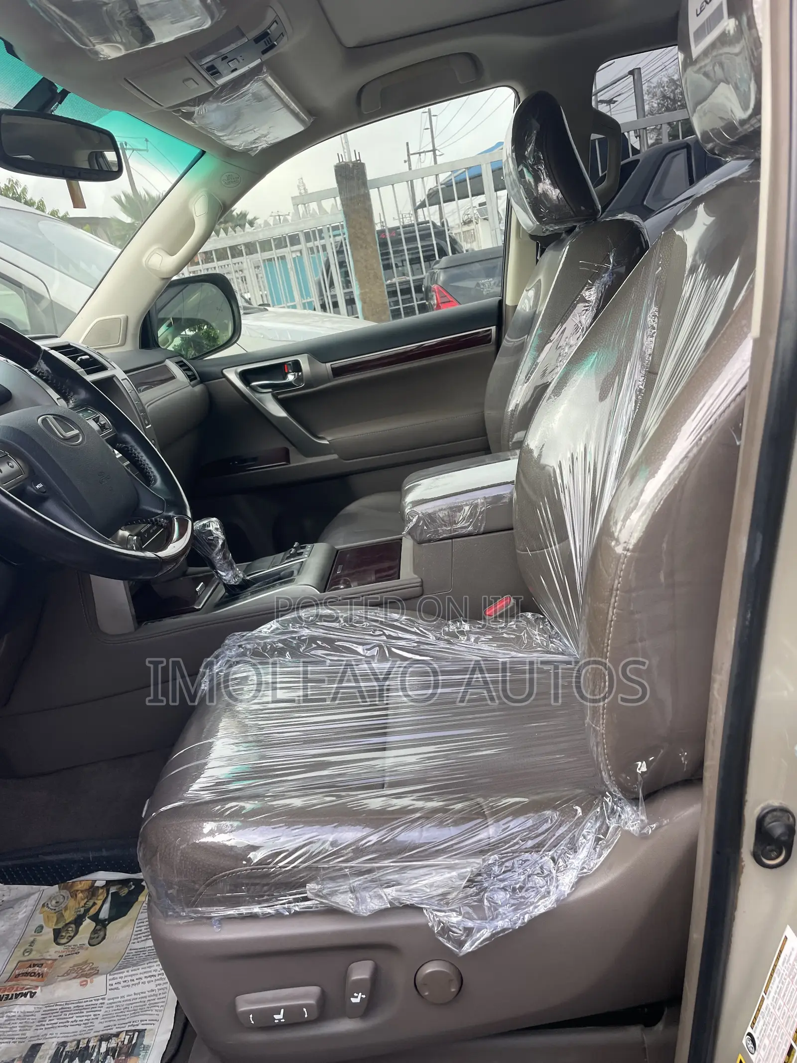 Lexus GX 460 Luxury 2016 Gold