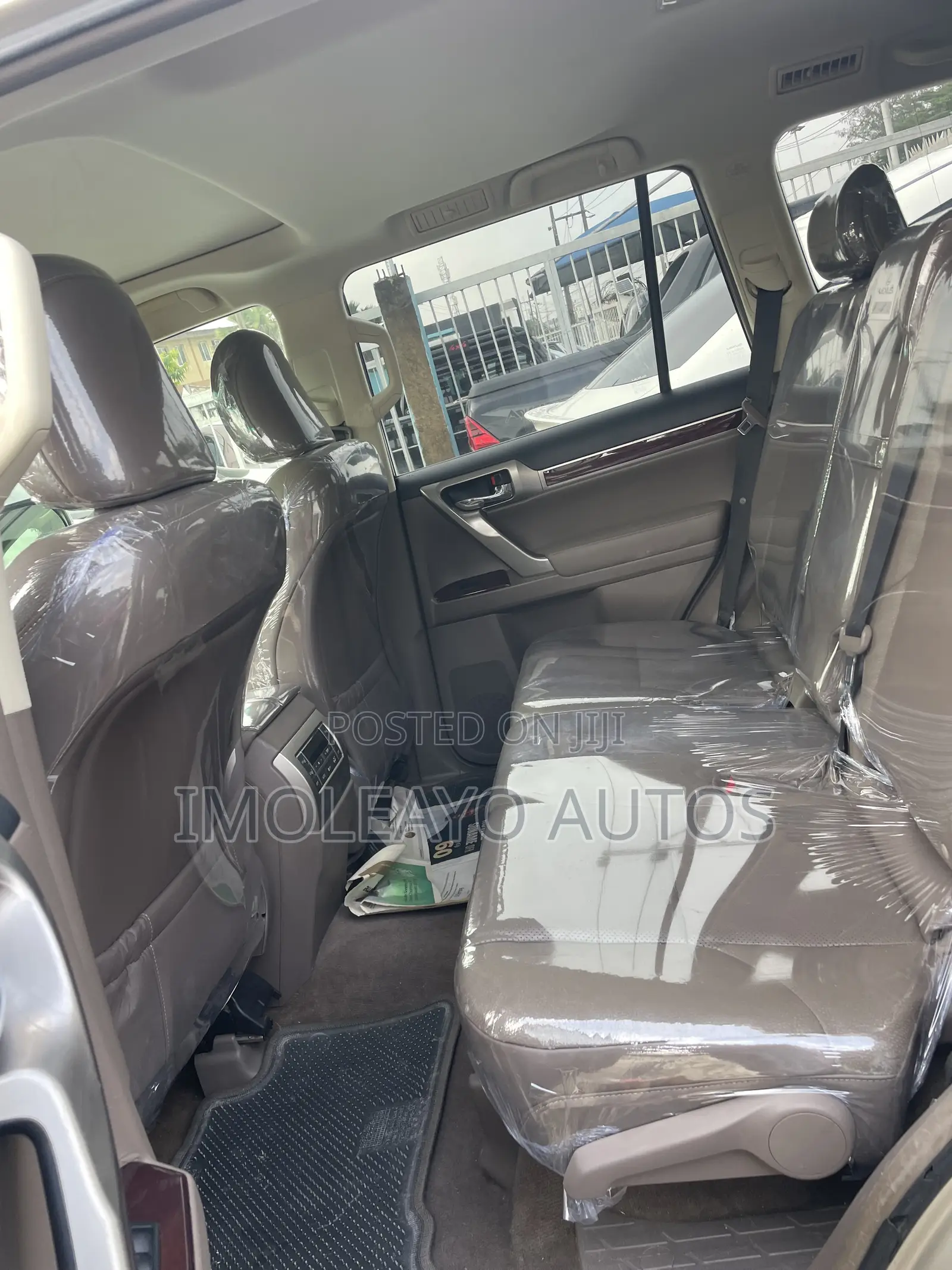 Lexus GX 460 Luxury 2016 Gold