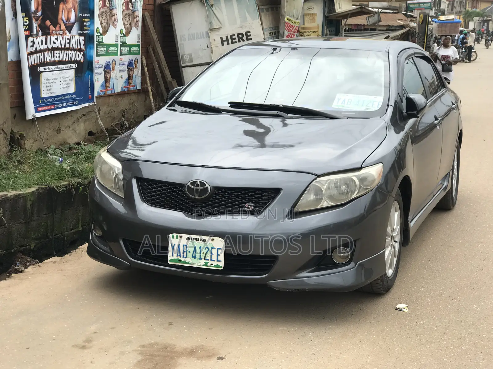 Toyota Corolla S 4dr Sedan (1.8L 4cyl 4A) 2011 Gray