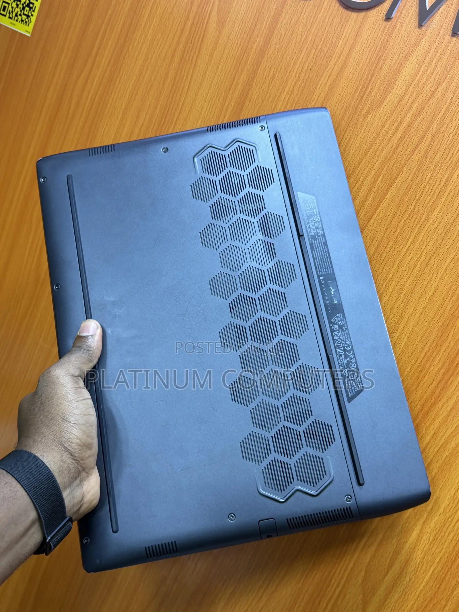 Laptop Dell Allenware M15 R5 16GB AMD Ryzen 9 SSD 512GB