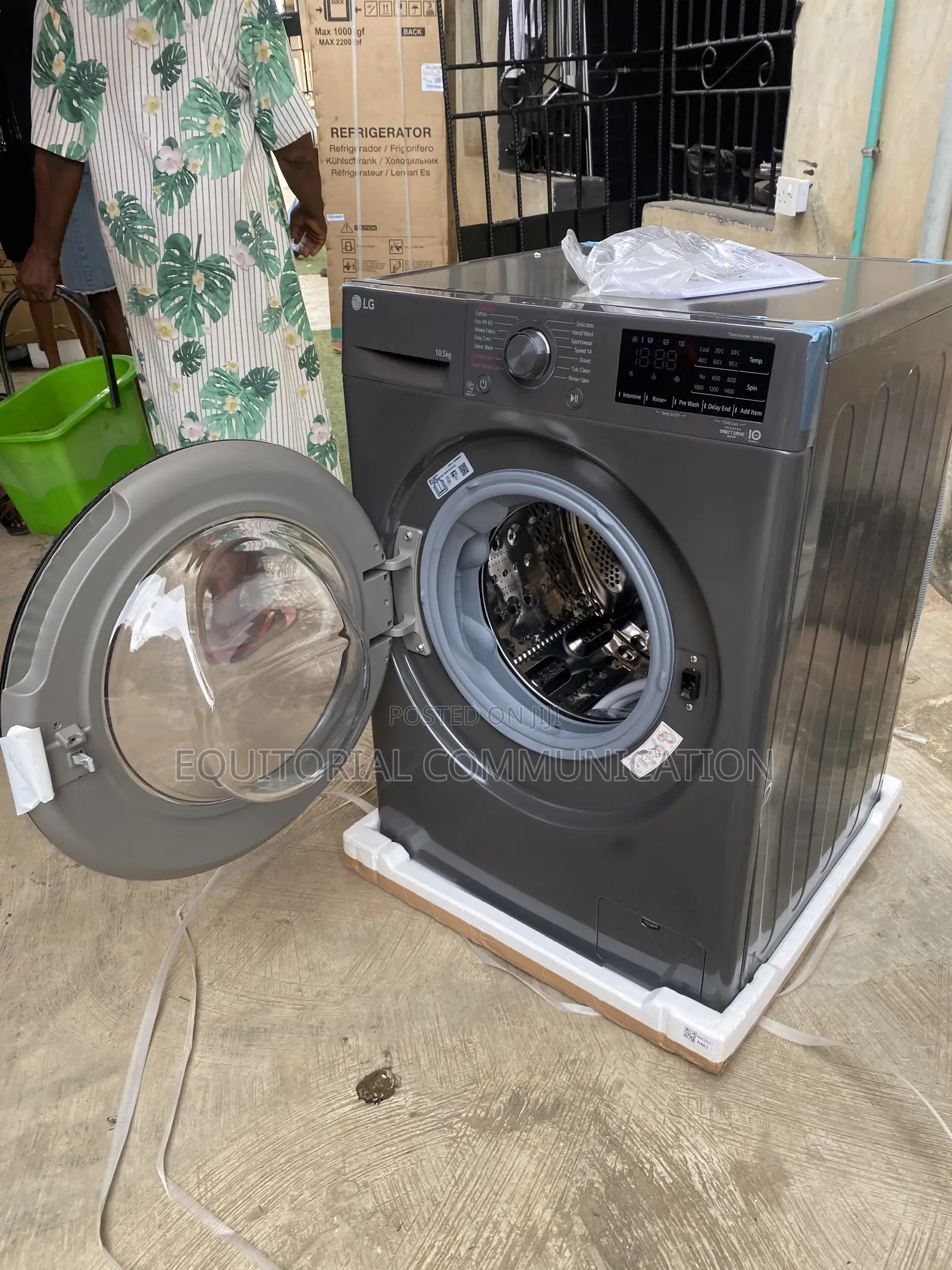LG F4V3RYP6JE 10.5KG Front-Load Garment Washing Machine