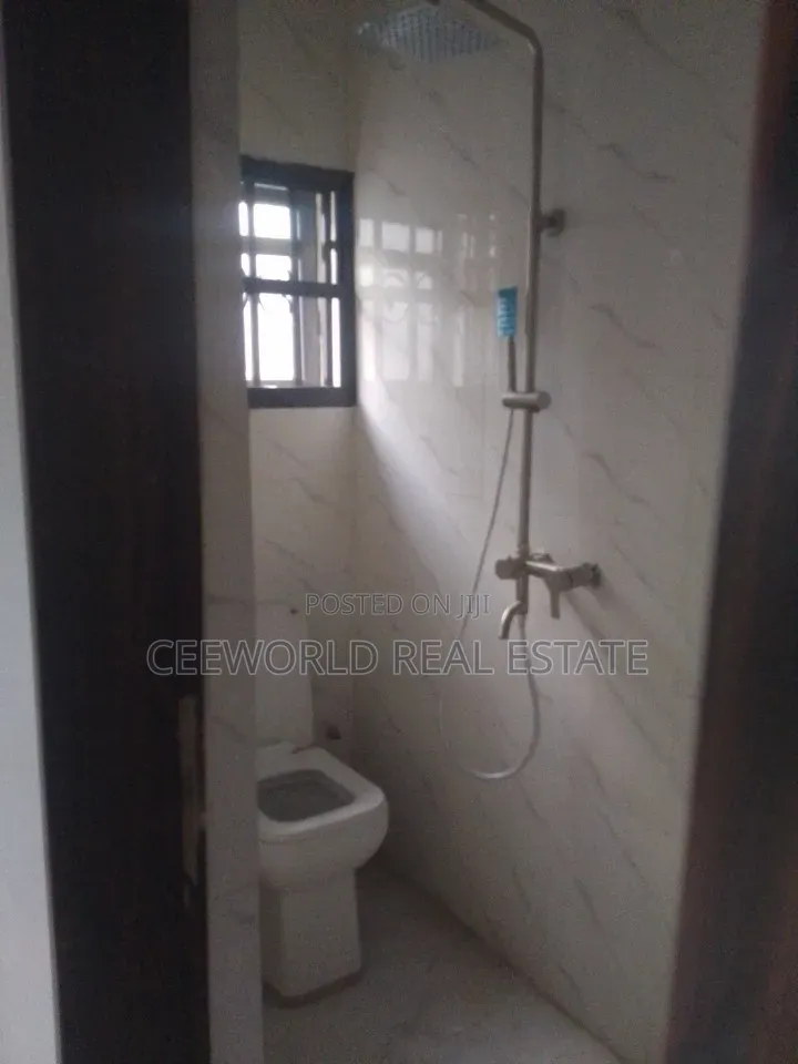 1bdrm Apartment in Ologede Estate, Akala Express for rent