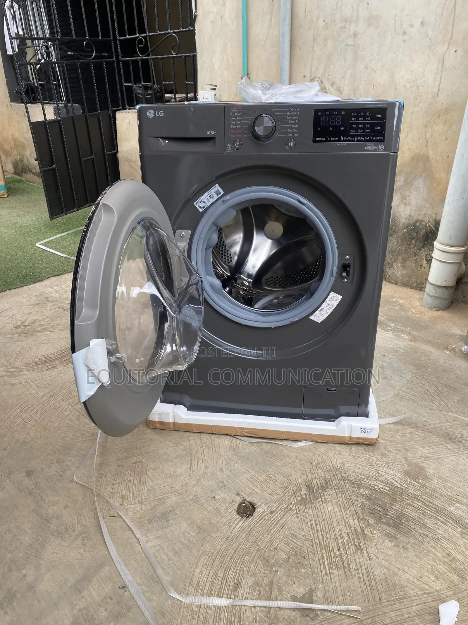LG F4V3RYP6JE 10.5KG Front-Load Washer for Everyday Fabrics