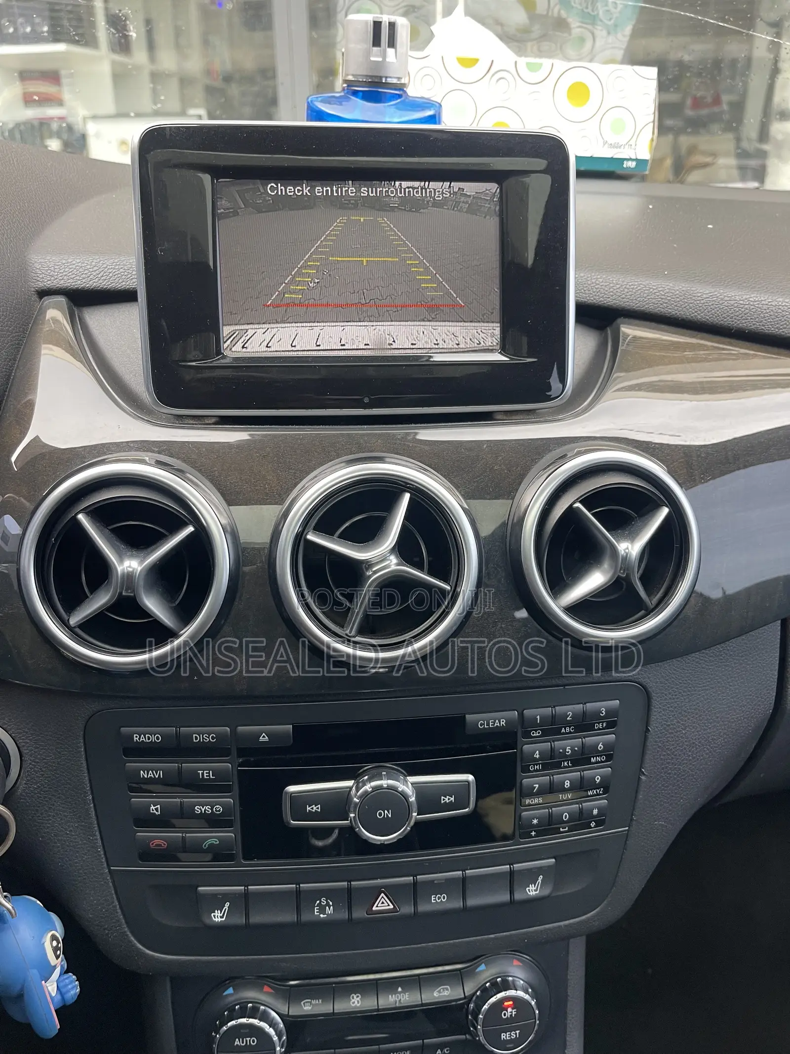 Mercedes-Benz B-Class B250 Petrol 2012 Off white