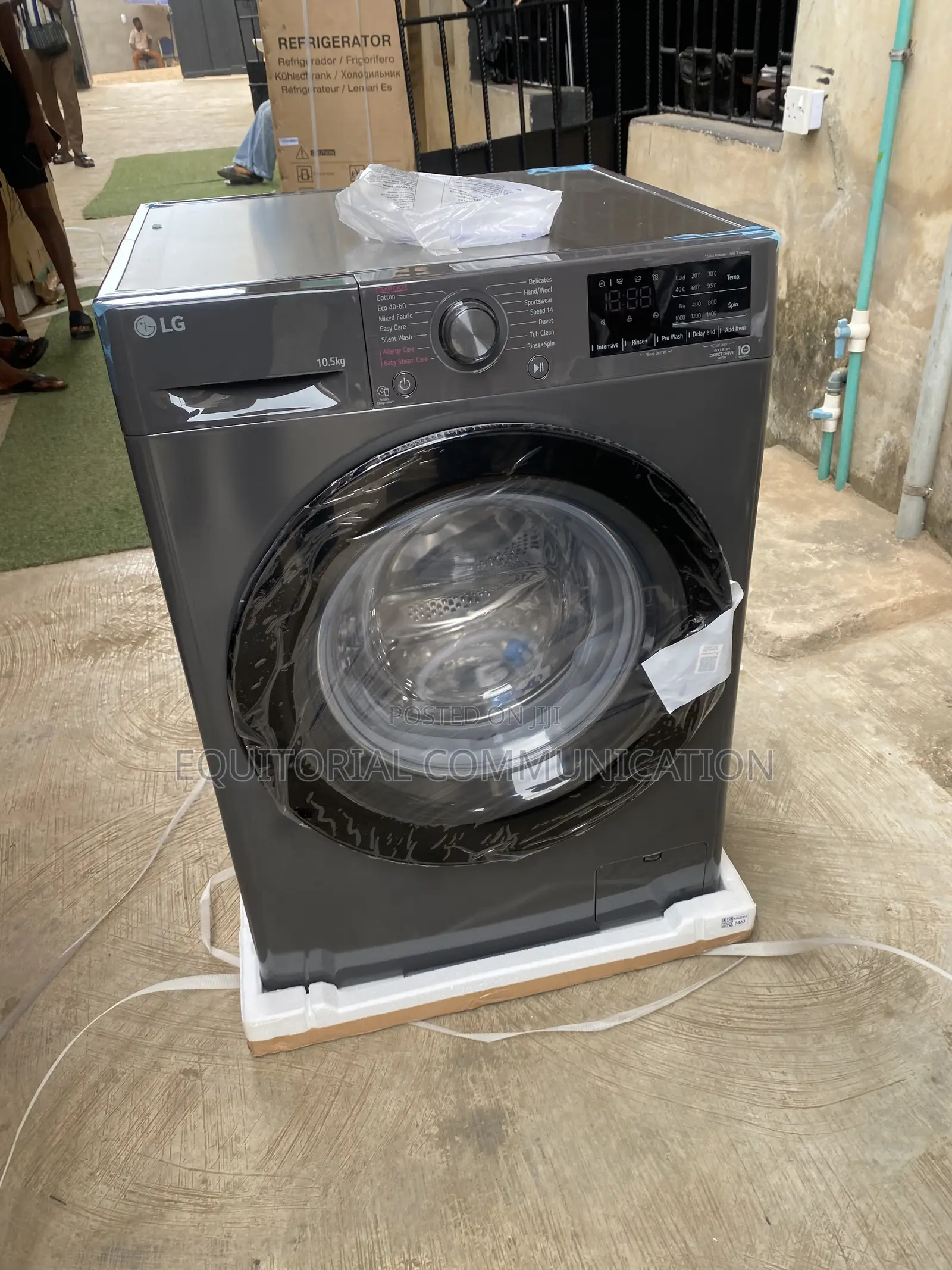LG F4V3RYP6JE 10.5KG Front-Load Garment Care Machine