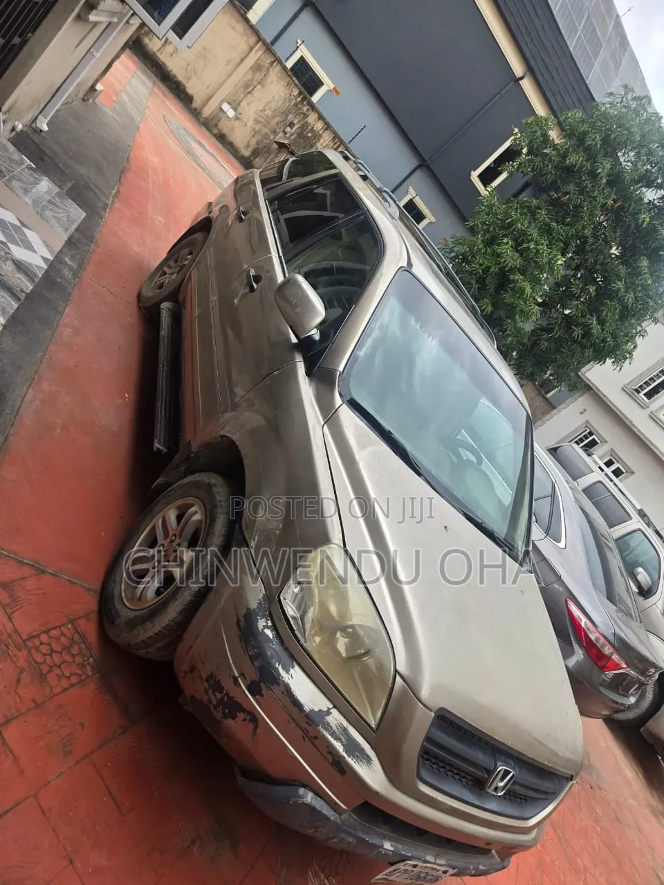 Honda Pilot 2004 Gold