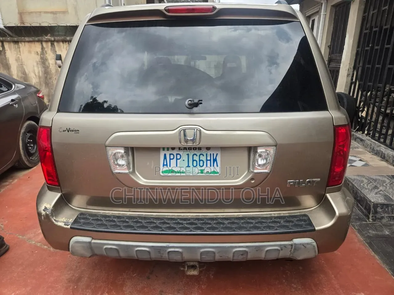 Honda Pilot 2004 Gold