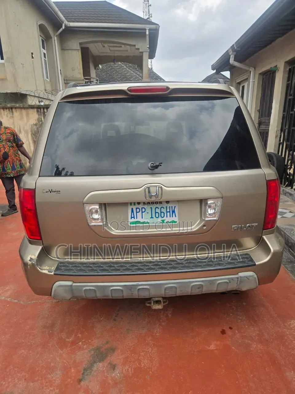 Honda Pilot 2004 Gold