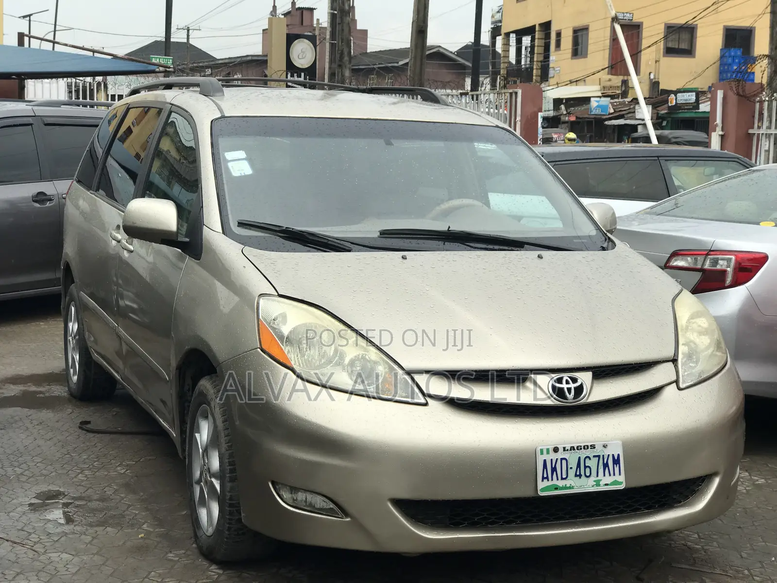 Toyota Sienna 2007 Gold