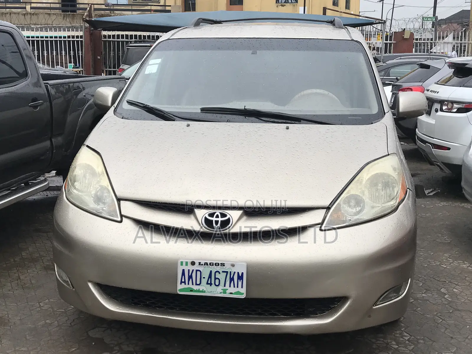 Toyota Sienna 2007 Gold
