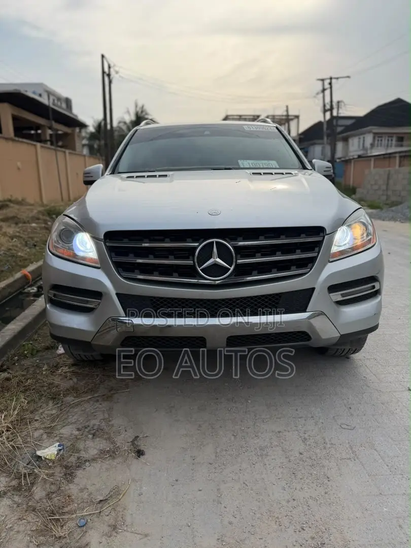 Mercedes-Benz M Class ML350 4MATIC 4dr SUV AWD (3.5L 6cyl 7A) 2015