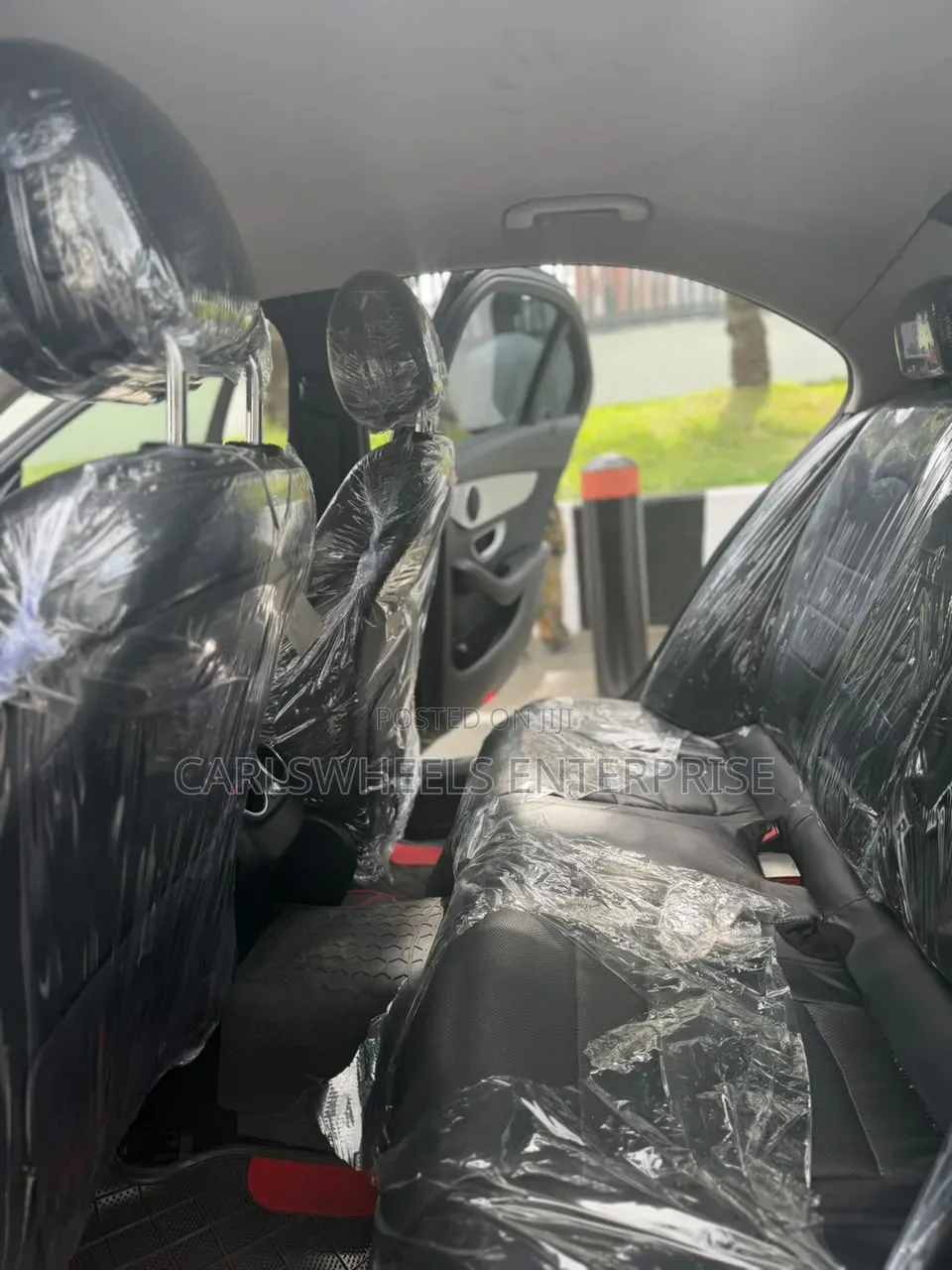 Mercedes-Benz C300 2015 Black