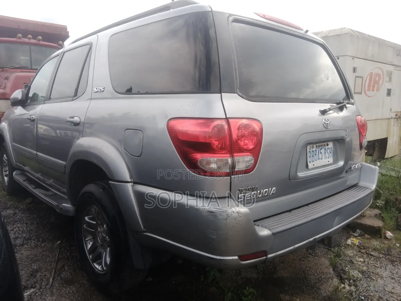 Toyota Sequoia 2005 Silver