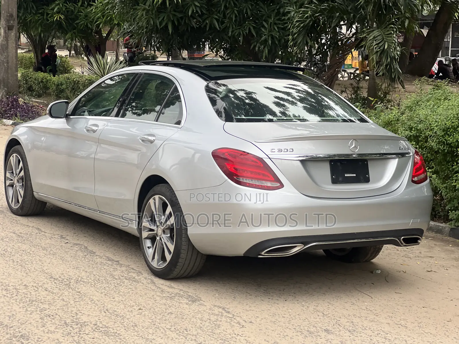 Mercedes-Benz C300 Sport 4Matic Sedan AWD (2.0L 4cyl 7A) 2017 Silver