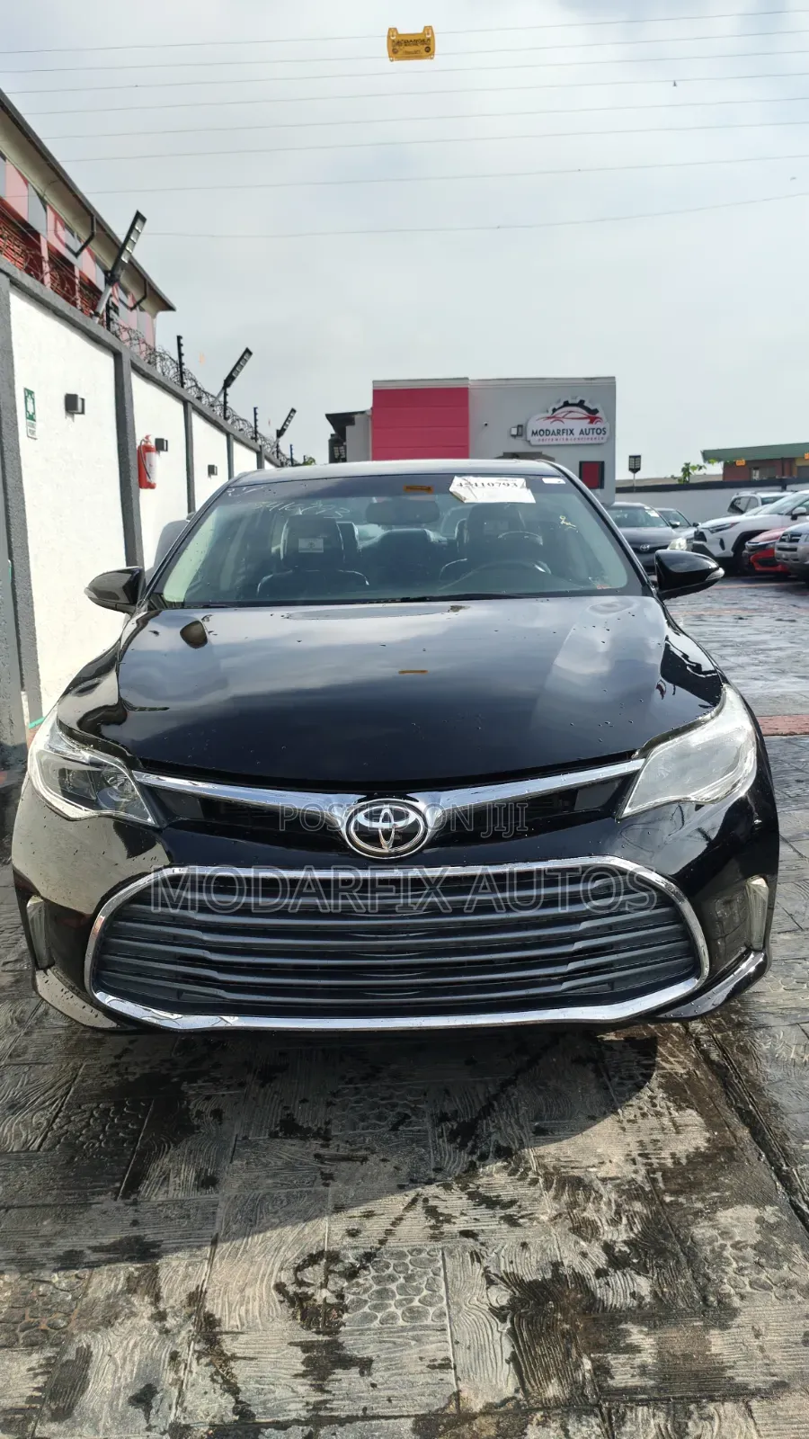 Toyota Avalon XLE Sedan FWD (3.5L 6cyl 6A) 2017 Black