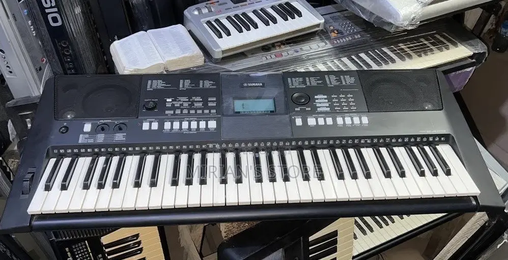Direct UK Used Yamaha PSR-E423 Keyboard – Super Clean