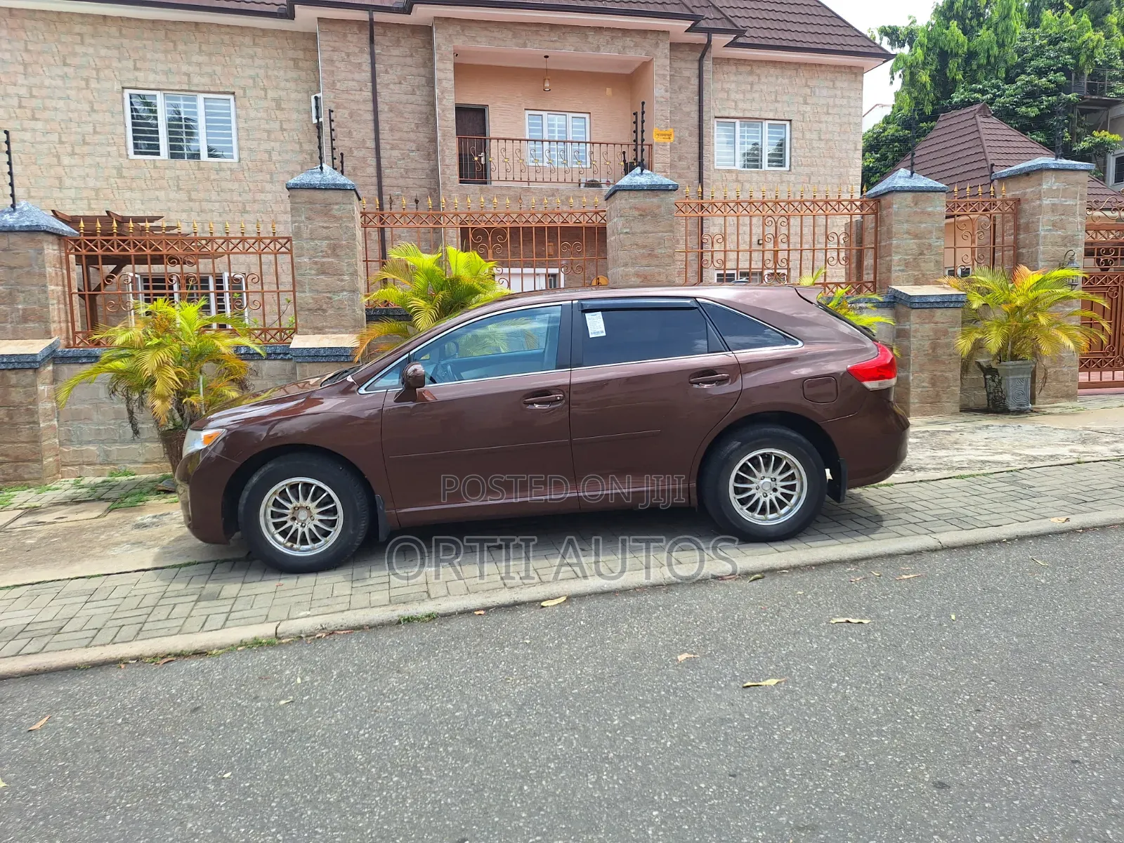 Toyota Venza 2010 Brown