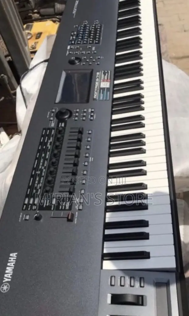 Direct UK Used Yamaha Montage 8 (88-Key) Flagship Synthesizer