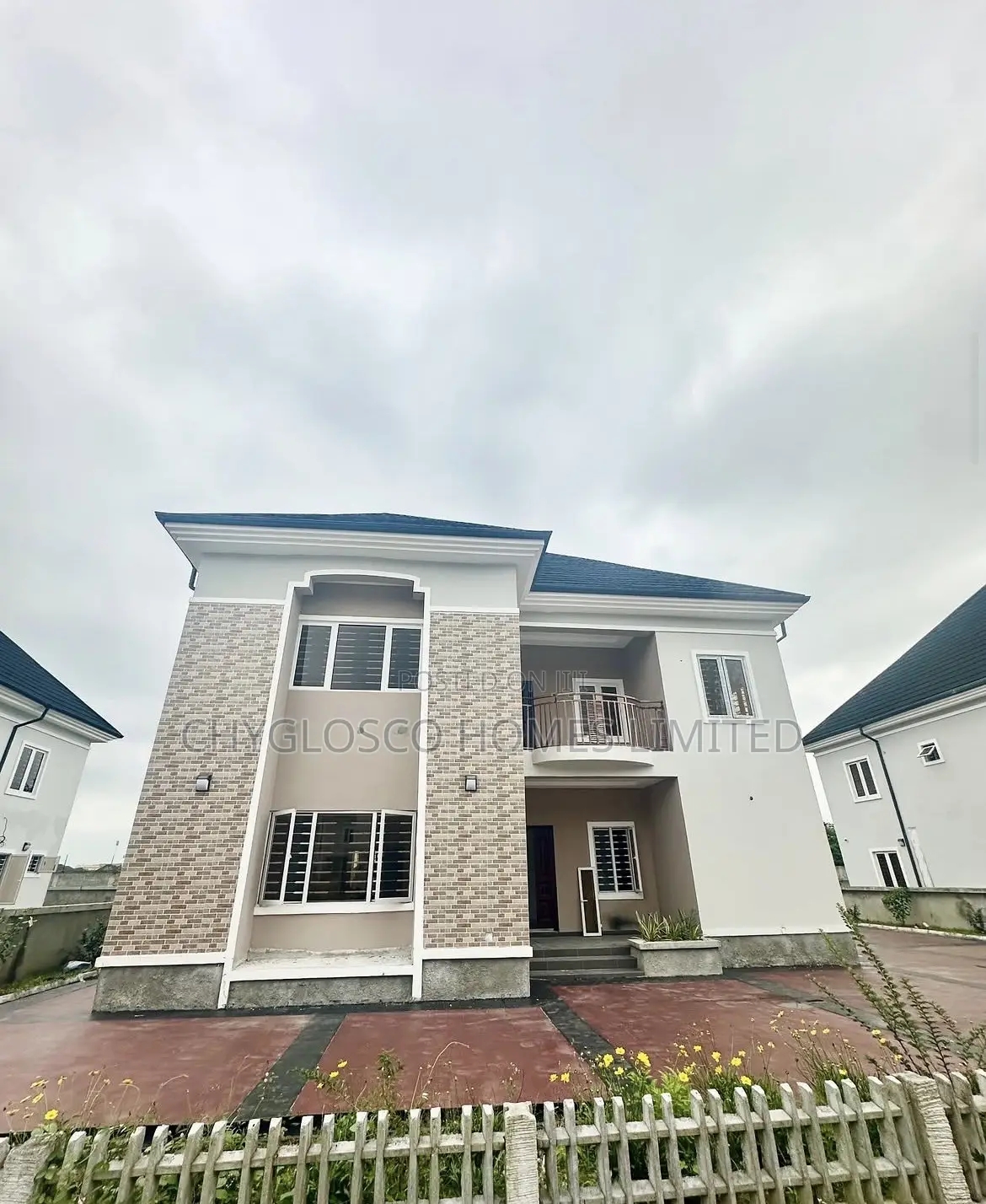 4bdrm Duplex in Reef Court Estate, New Layout for sale