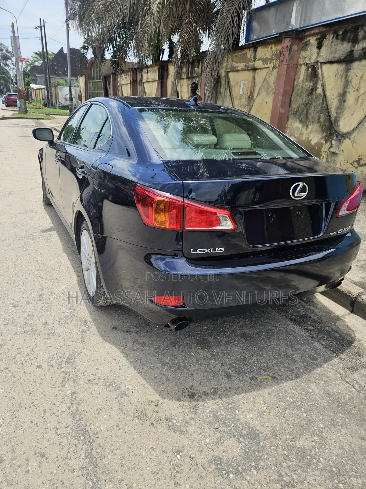 Lexus IS 2012 Blue