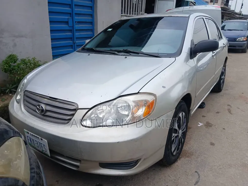 Toyota Corolla 2004 Silver