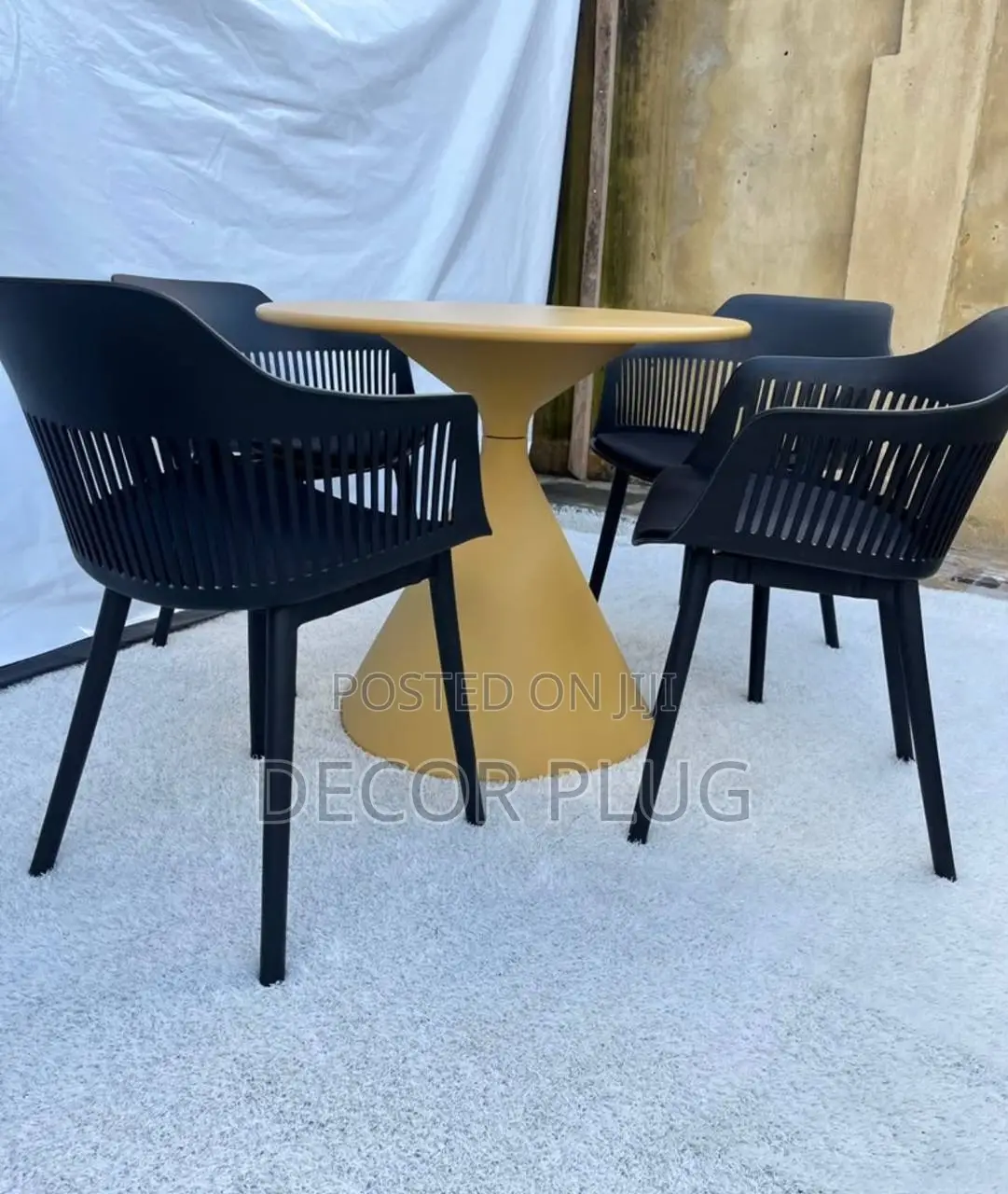 Stylish 4-Seater Table Set Available