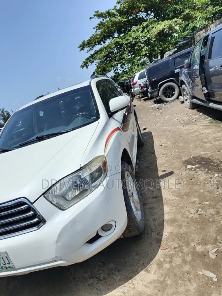 Toyota Highlander 2010 White