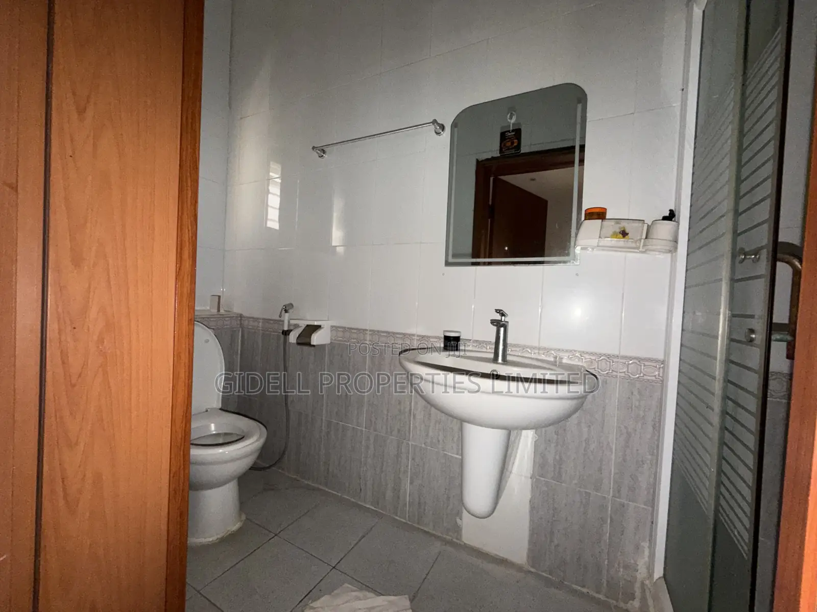4bdrm Duplex in Wuse 2 for rent