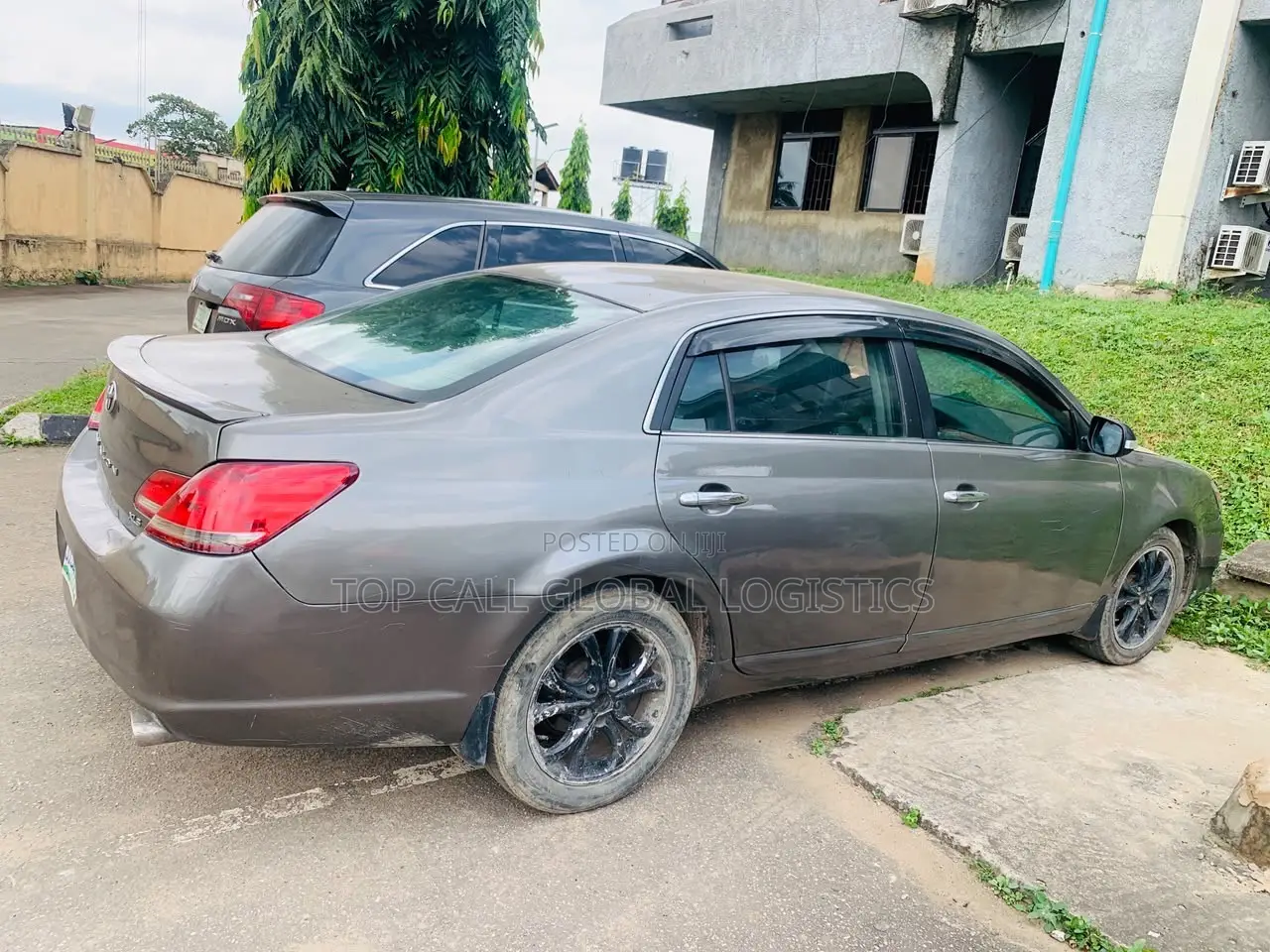Toyota Avalon XLS 2006 Brown