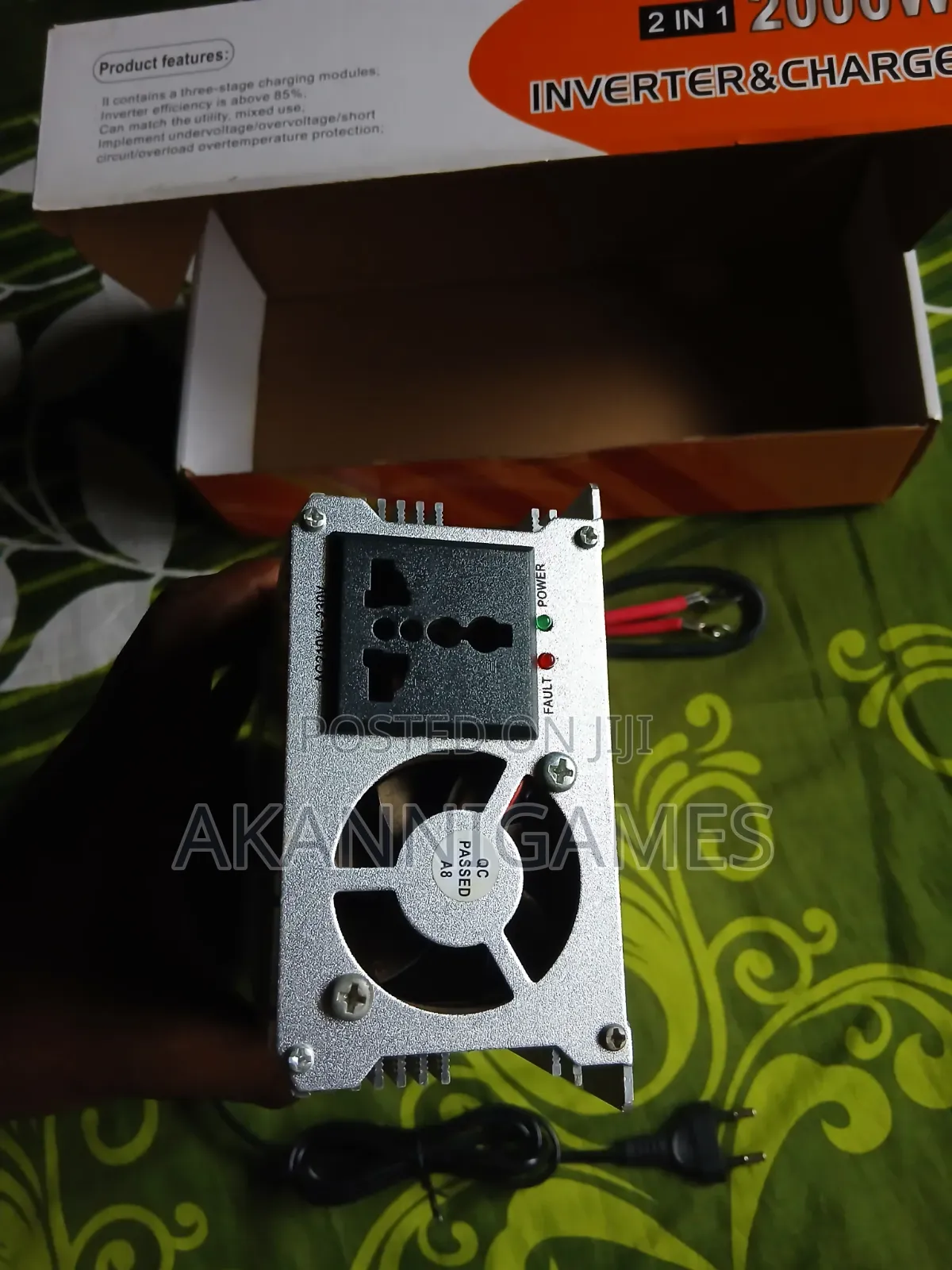 Sachet 2000W 12V Inverter With Charger, Used for 1 Months And 2 Weeks