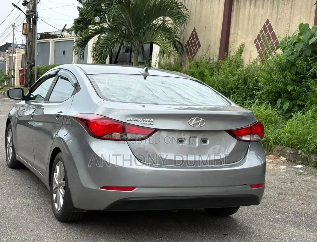 Hyundai Elantra 2015 Gray