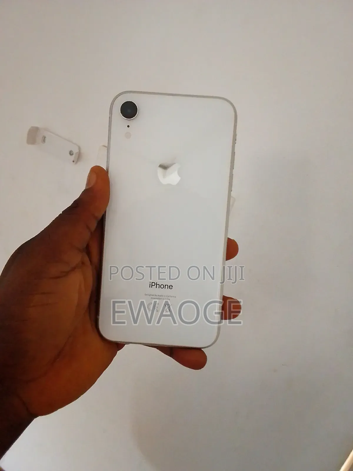 Apple iPhone XR 64 GB White