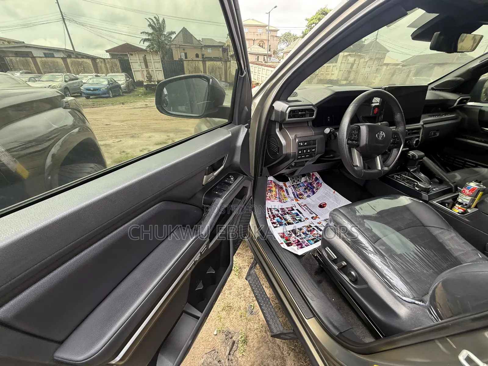 Toyota Tacoma Limited Double Cab 4WD 5.0 ft. SB 2025 Gold