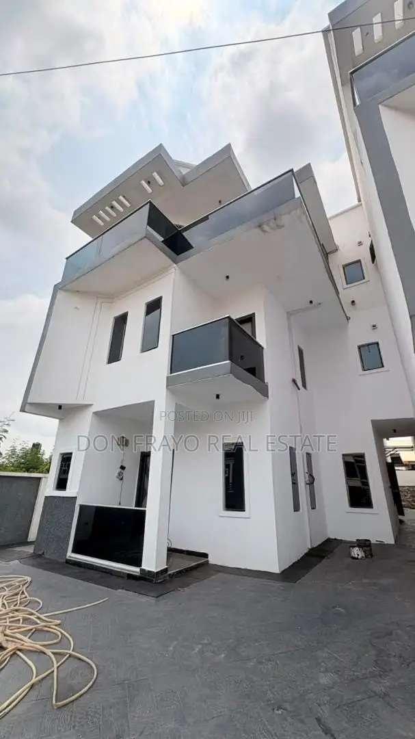 4bdrm Duplex in Carlton Gate Estate, Akobo for sale