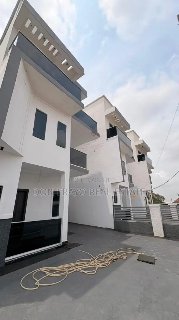 4bdrm Duplex in Carlton Gate Estate, Akobo for sale
