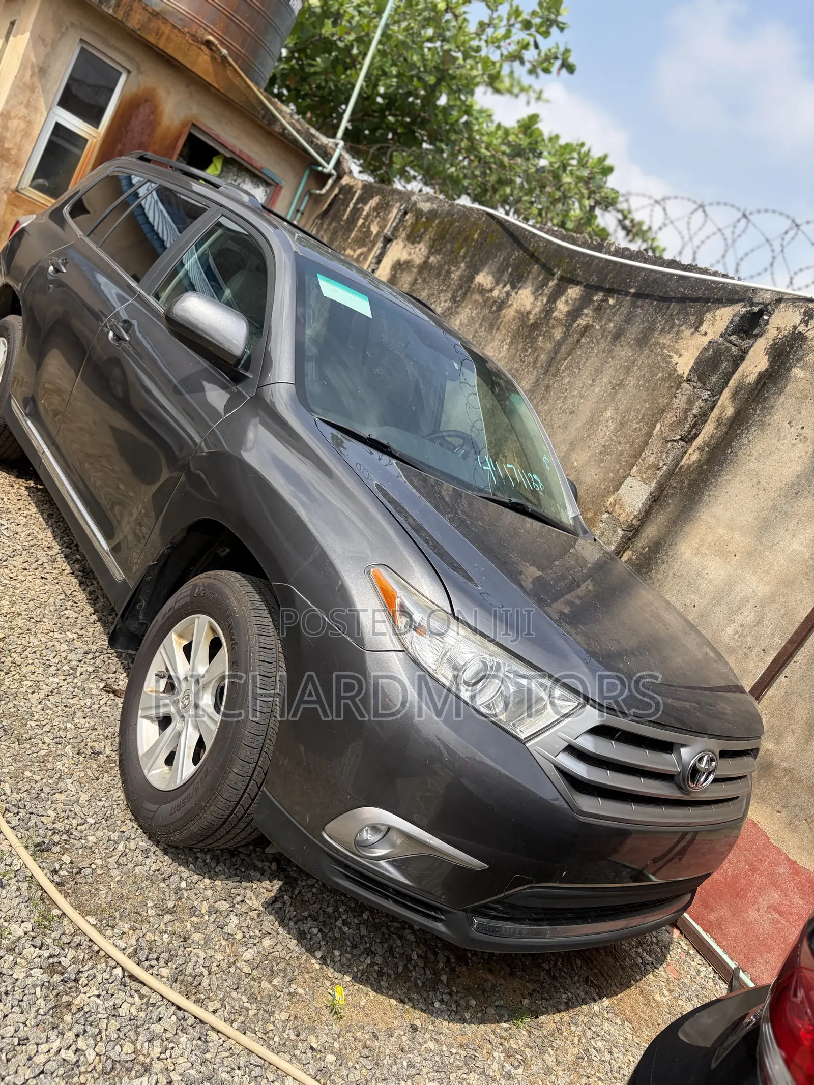 Toyota Highlander SE 3.5L 4WD 2013 Gray
