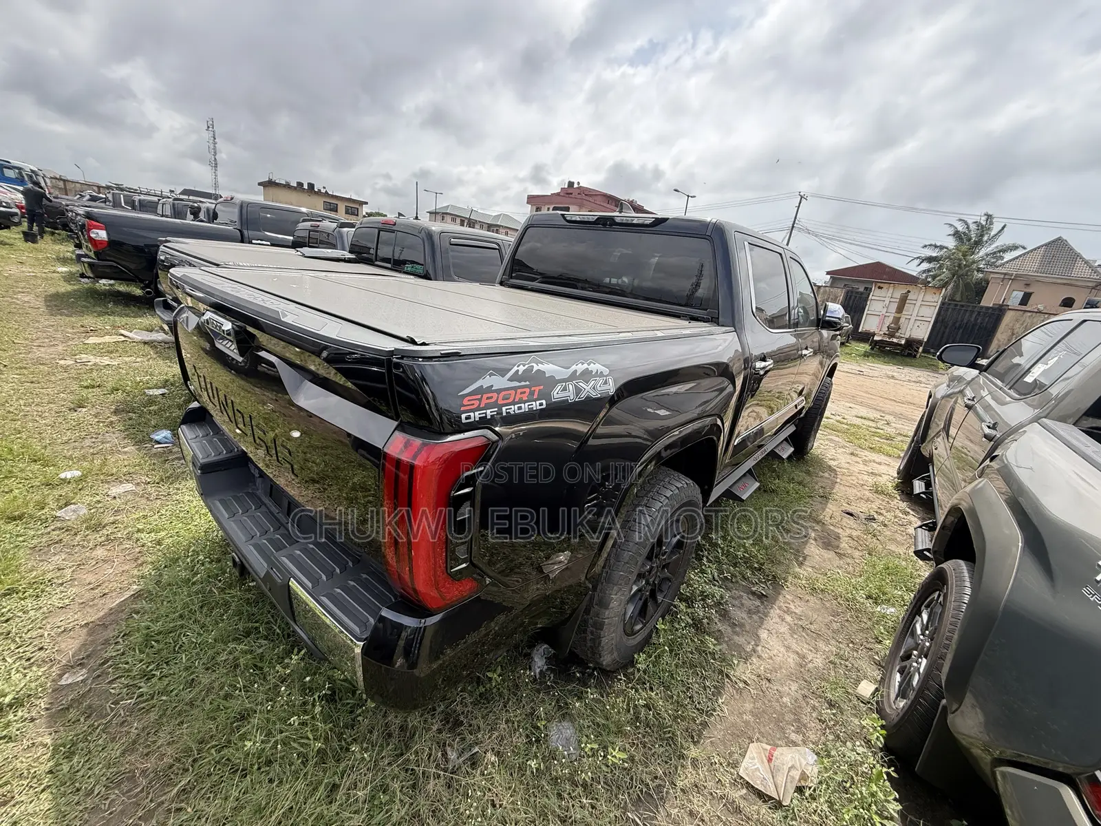 Toyota Tundra Platinum CrewMax 6.5' Bed 2023 Black
