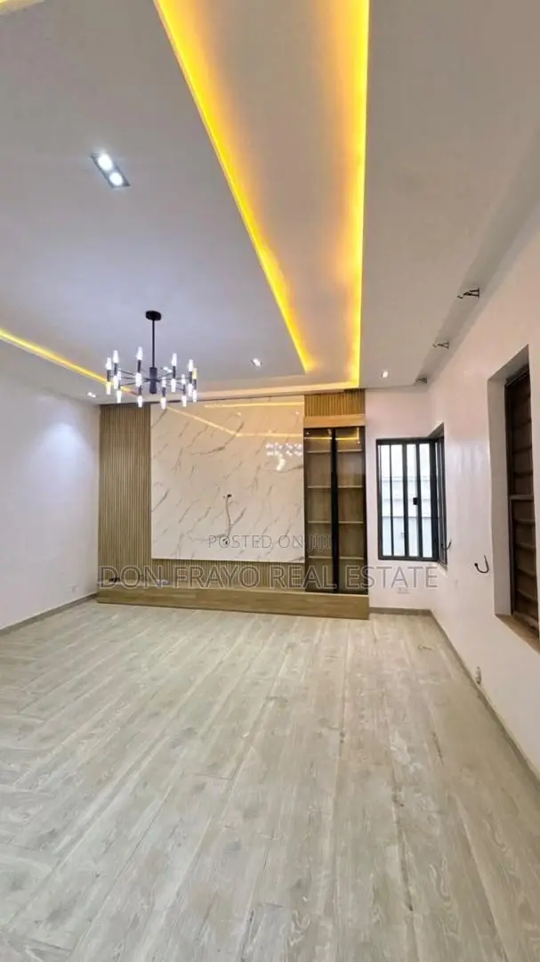 4bdrm Duplex in Carlton Gate Estate, Akobo for sale
