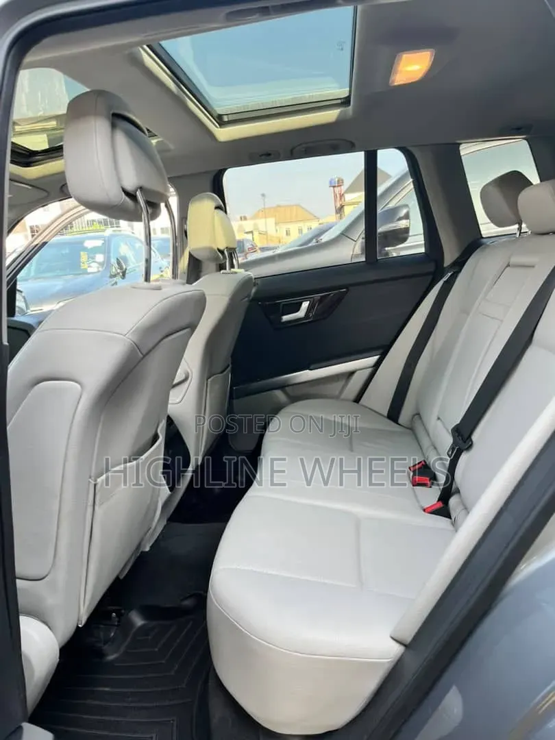 Mercedes-Benz GLK-Class 350 4MATIC 2014 Silver