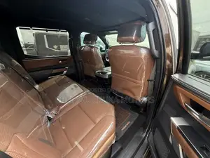 Toyota Tundra Platinum CrewMax 6.5' Bed 2023 Gold