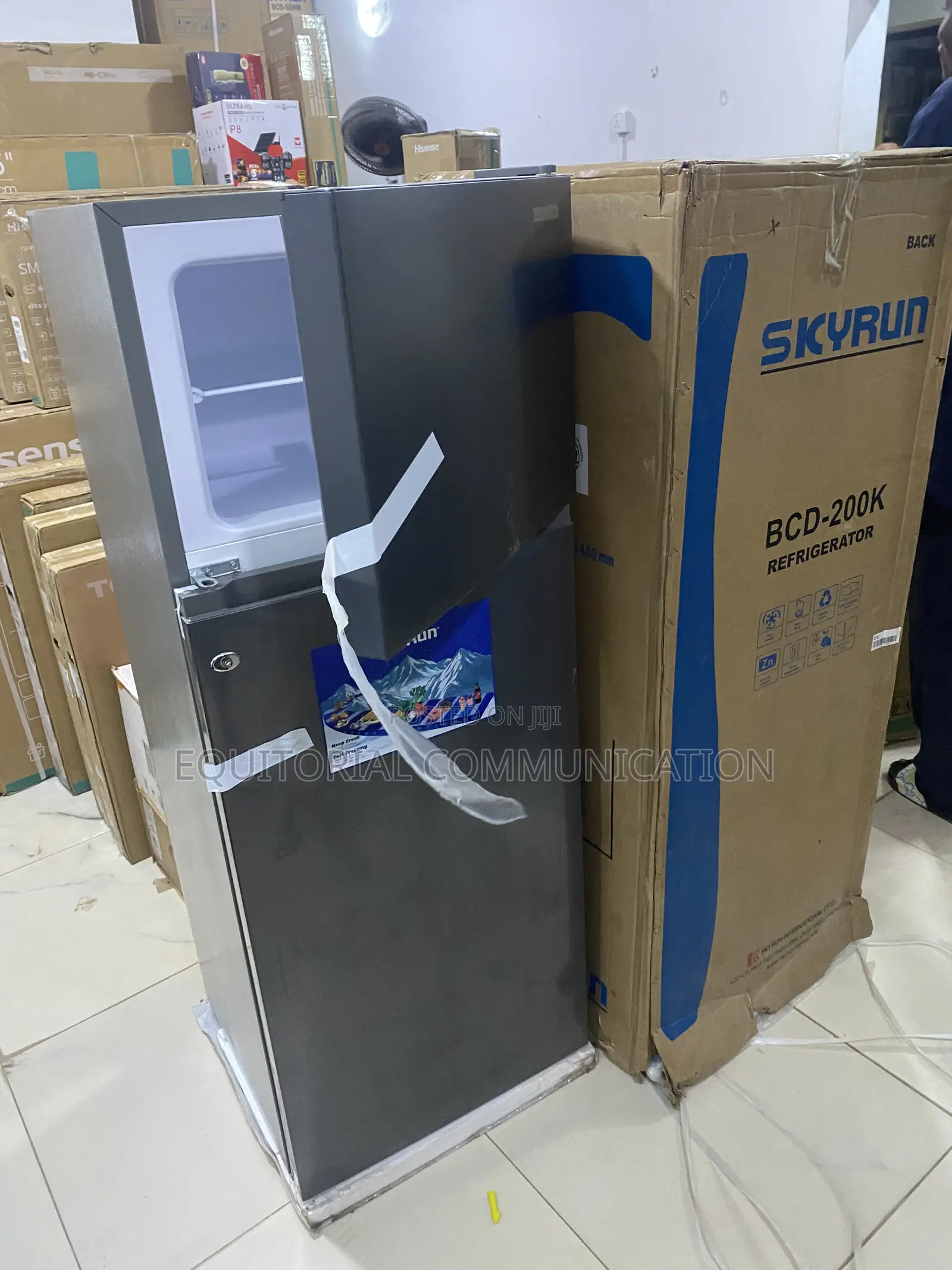 Skyrun BCD-200K 200L Top Freezer Refrigerator