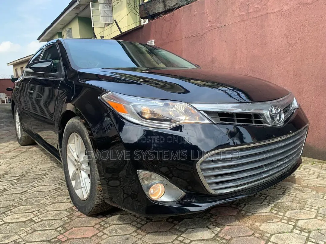 Toyota Avalon Limited 4dr Sedan (3.5L 6cyl 6A) 2015 Black