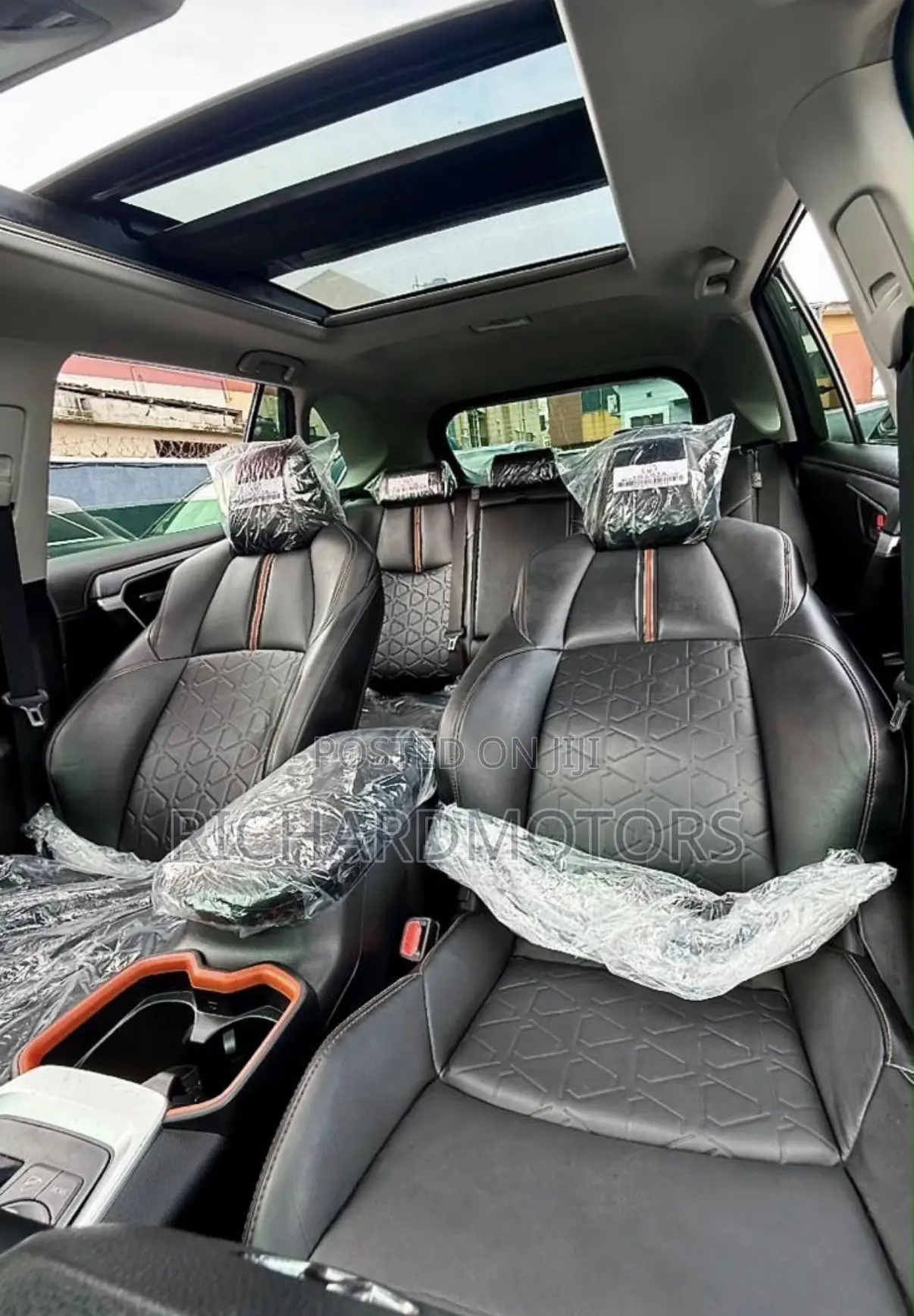 Toyota RAV4 XLE Premium FWD 2023 Gray