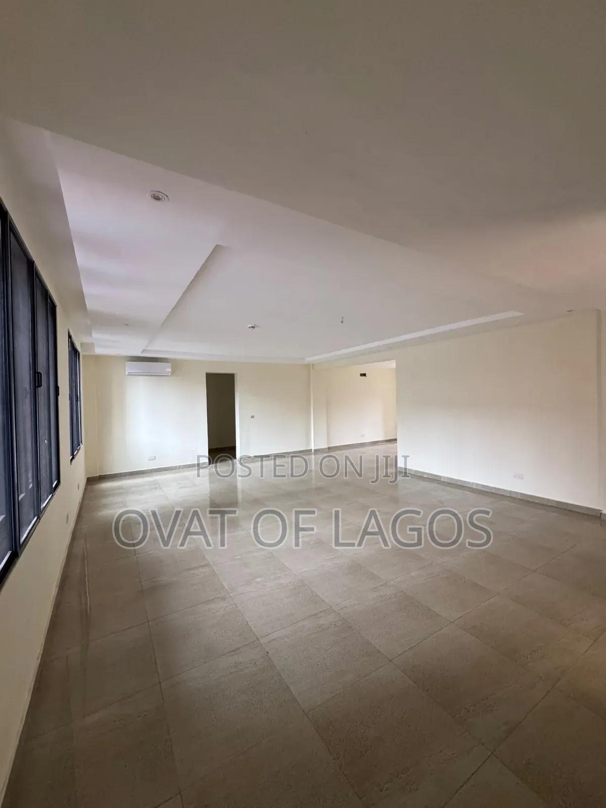 2bdrm Apartment in Lekki Phase 1 for rent