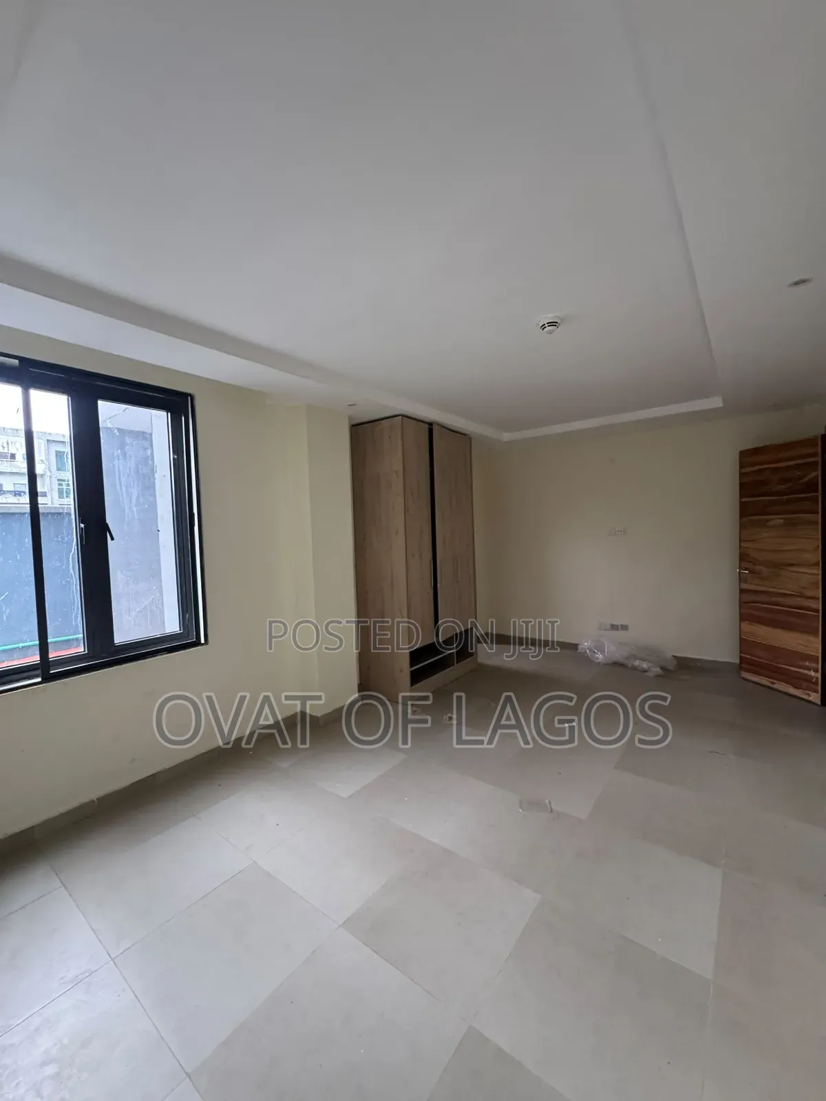 2bdrm Apartment in Lekki Phase 1 for rent
