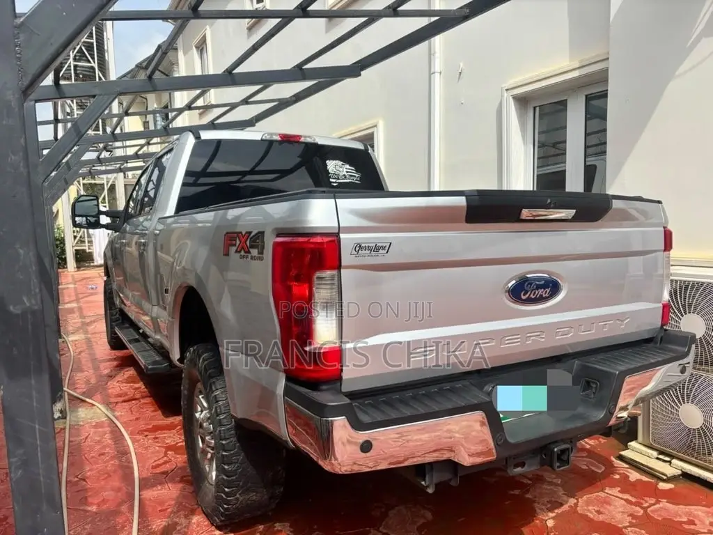 Ford F-250 2019 Silver