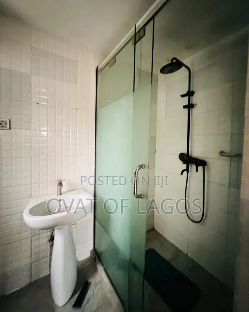 3bdrm Apartment in Ikate for rent