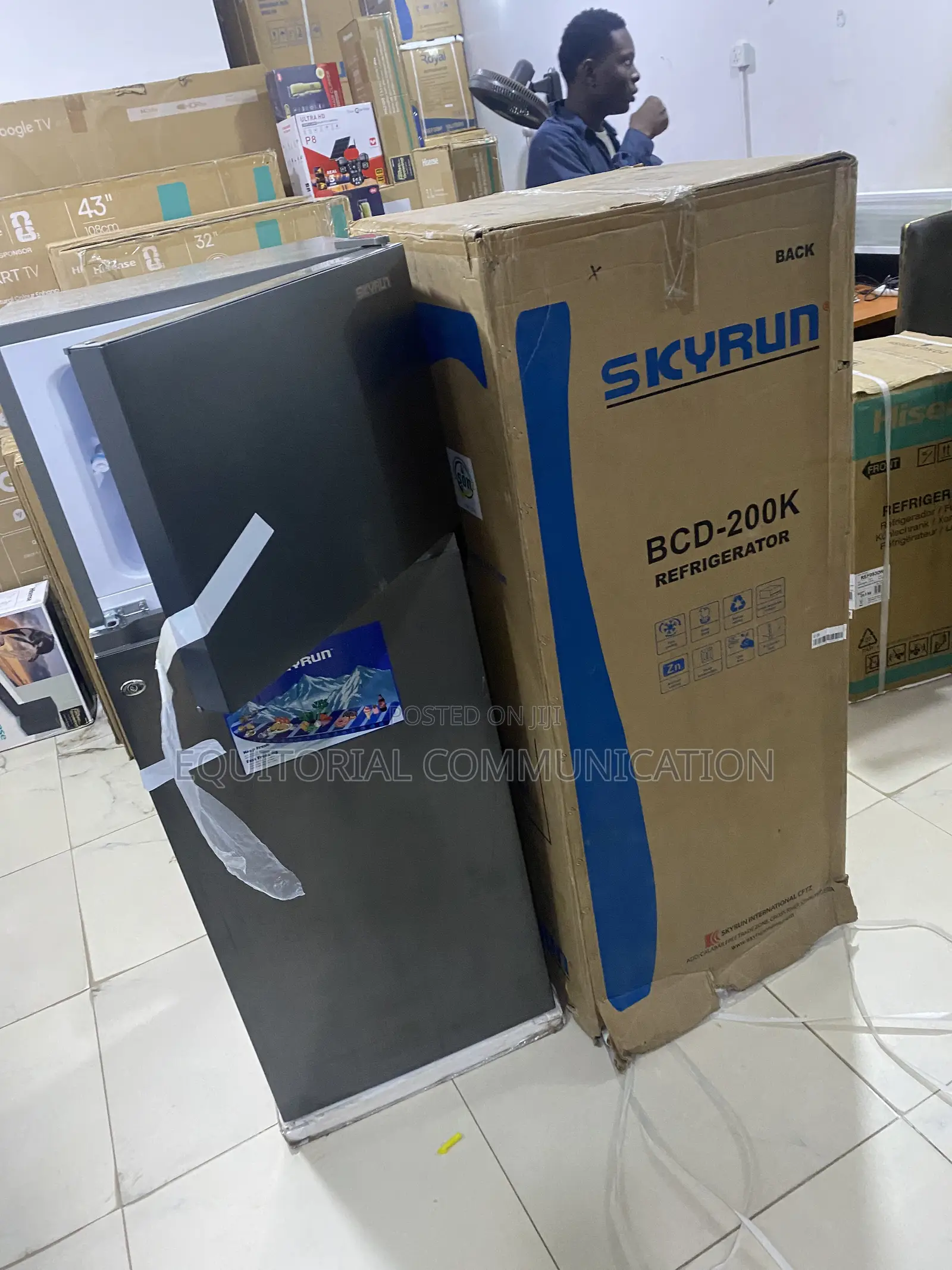 Skyrun BCD-200K 200L Home Refrigerator With Top Freezer